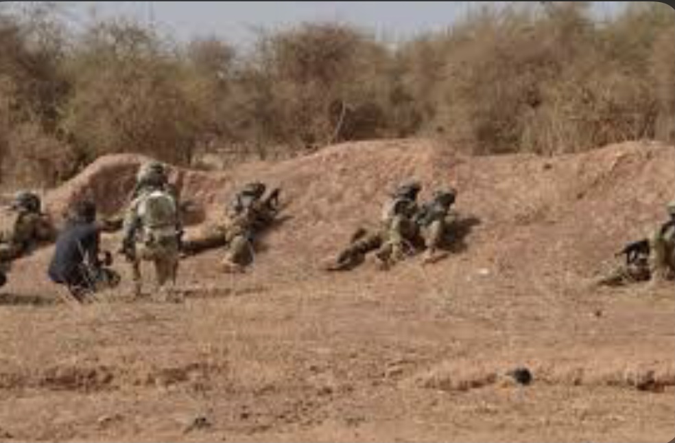 burkina-cr-ation-du-groupement-d-artillerie-et-groupement-commando